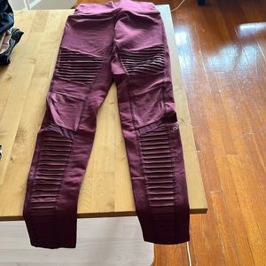 Alo yoga xs moto leggings
